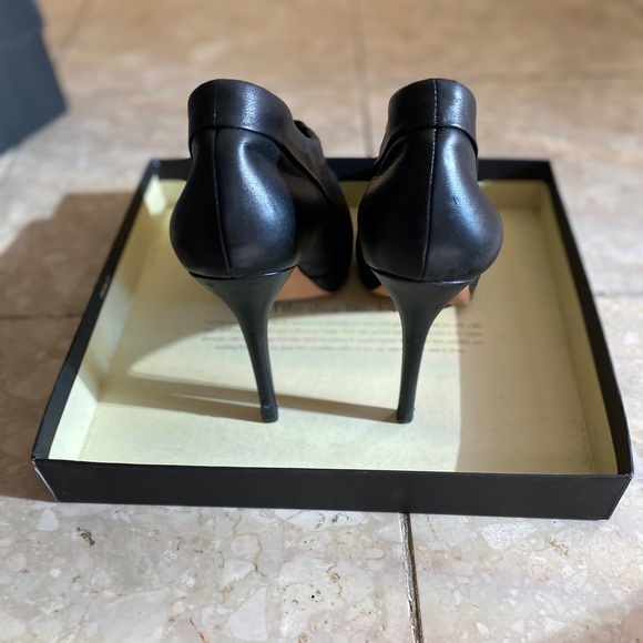 Ann Taylor Black Booties - Picture 3 of 4